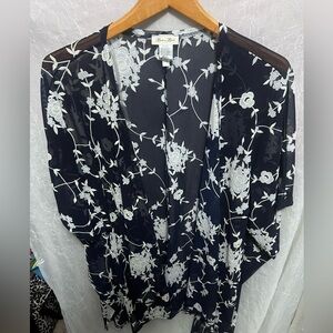 Brittany Black Navy and White Floral Kimono